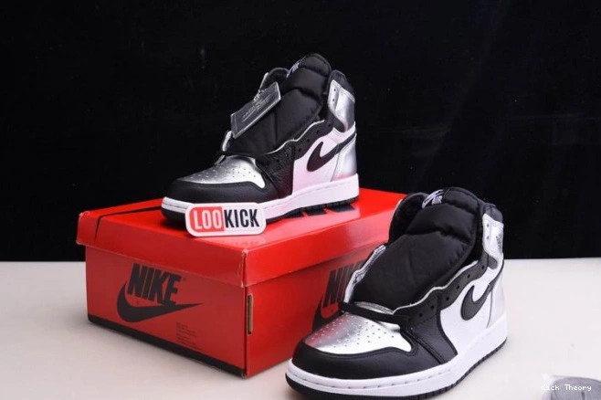 Kicktheory OG SILVER AIR JORDAN TOE 1 HIGH WMNS CD0461-001 0707
